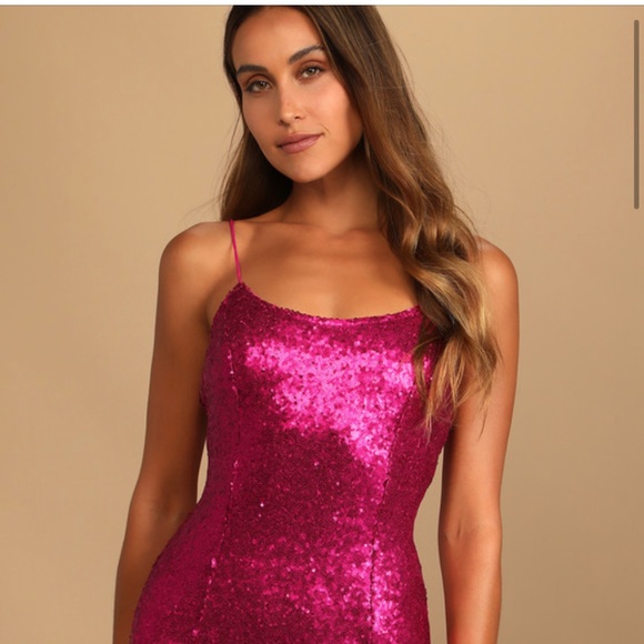 Lulu's Dresses & Skirts - Lulus Magenta Sequin Bodycon Mini Dress